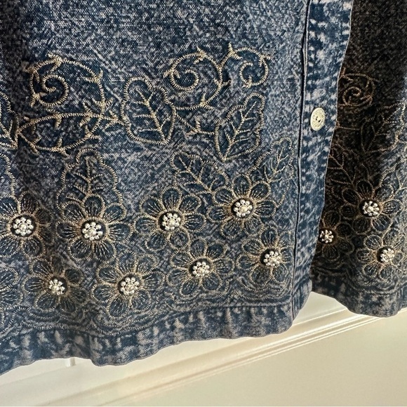 Retro embellished short sleeve denim button down top with sparkly beading, L - Picture 4 of 8